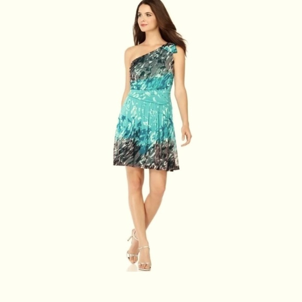 ⭐️ NINE WEST ~ Green & Gray One Shoulder Party Cocktail Dress- size 2